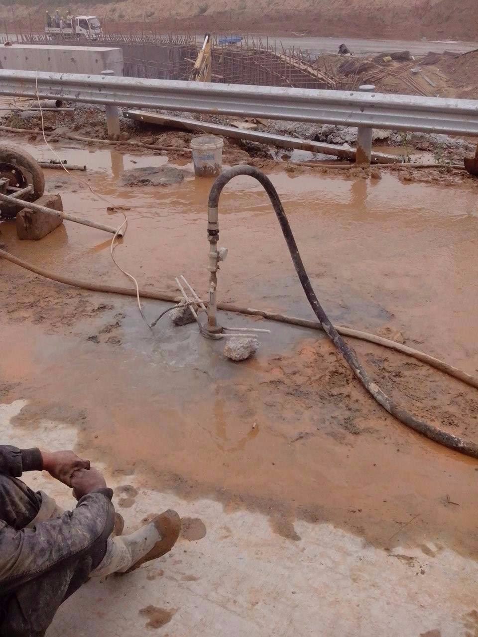 咸宁路基压密注浆